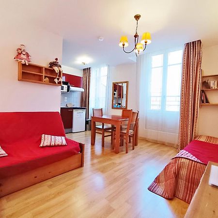 Le Bouquetin, Studio, Centre Luchon, Wifi, Casier A Skis, Ascenseur, 3 Personnes Bagnères-de-Luchon Exterior foto